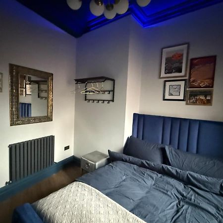 The Loft At One Luxury Penthouse Apartman Wigan Kültér fotó